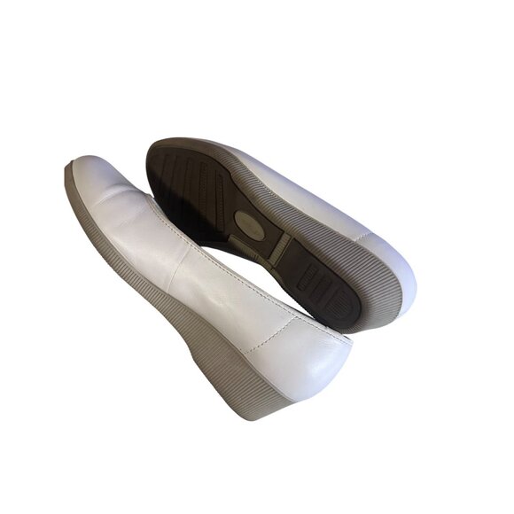 Soft Spots white leather slip on wedge shoes size 8W - Picture 8 of 8